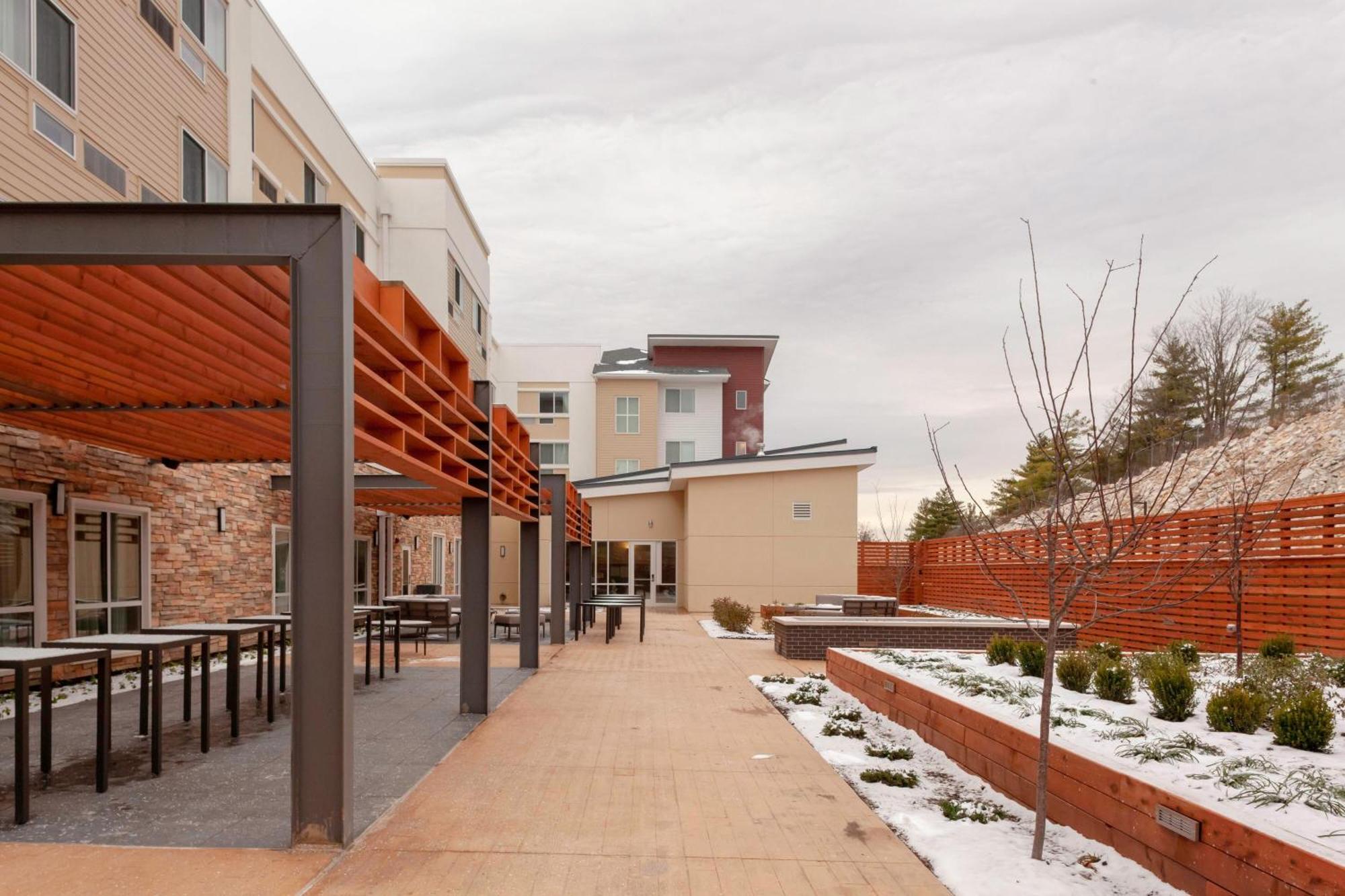 Courtyard By Marriott St. Louis West County Hotell Town and Country Exteriör bild